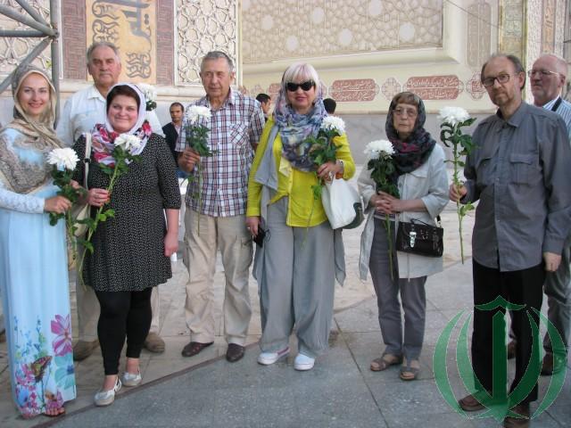 Латвийские Друзья Ирана в Бехешт-е-Захра