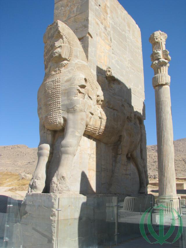 По Фарсу. Тахте Джамшид (Персеполис) По Фарсу. Тахте Джамшид (Персеполис)