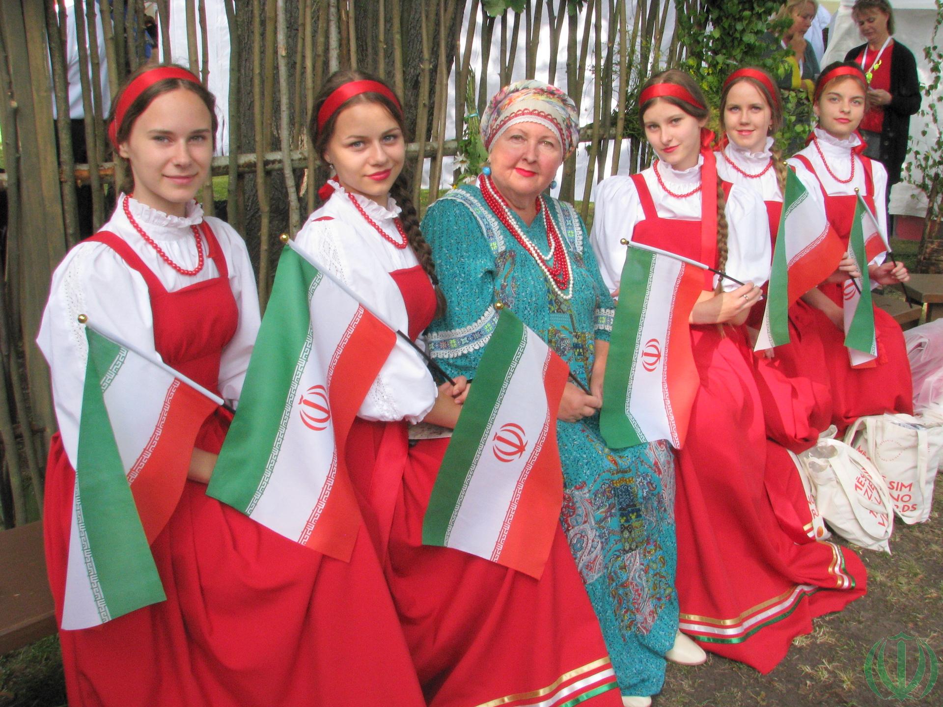 Нам десять лет Нам десять лет